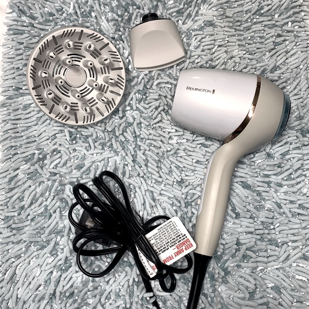 Remington ProLuxe Hydracare Hair Dryer